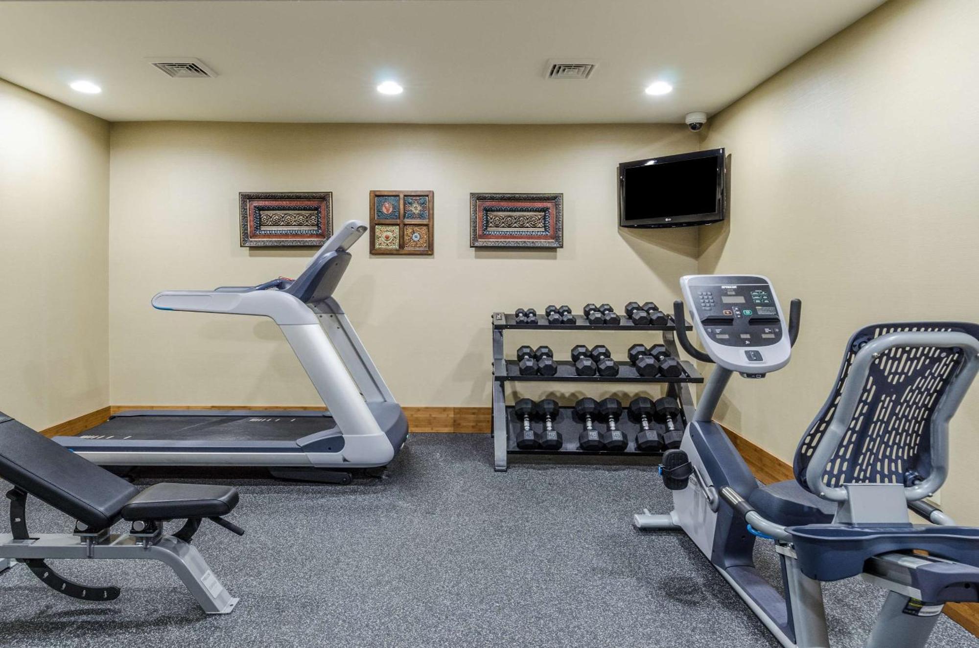 Comfort Inn & Suites Вэст спрингфильд Экстерьер фото