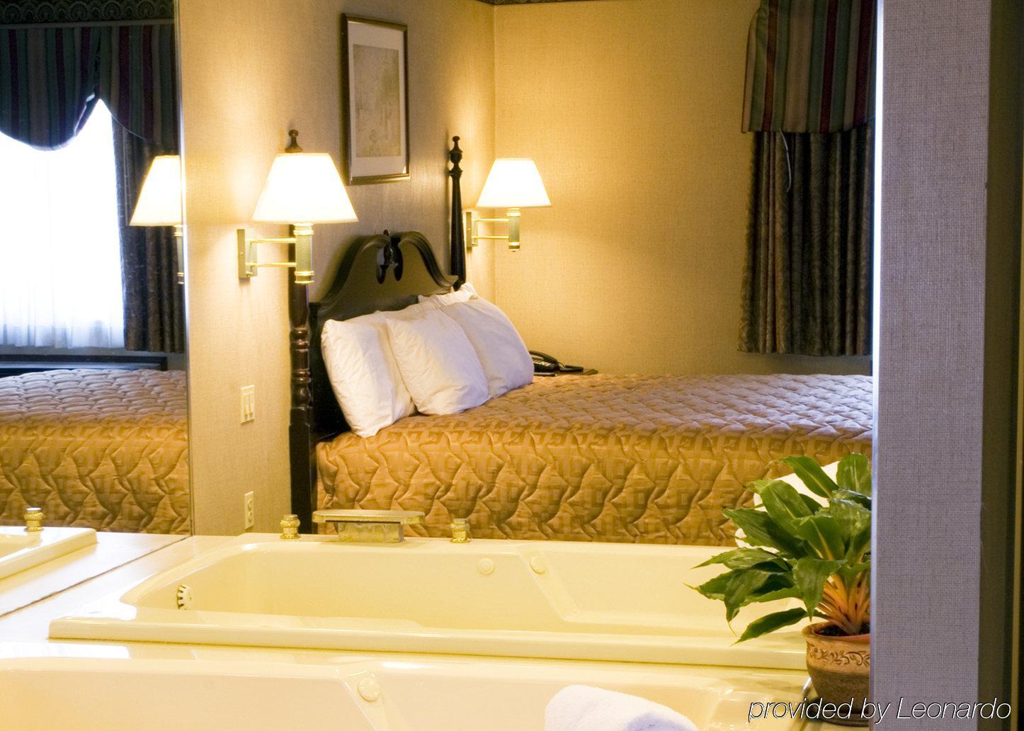 Comfort Inn & Suites Вэст спрингфильд Экстерьер фото
