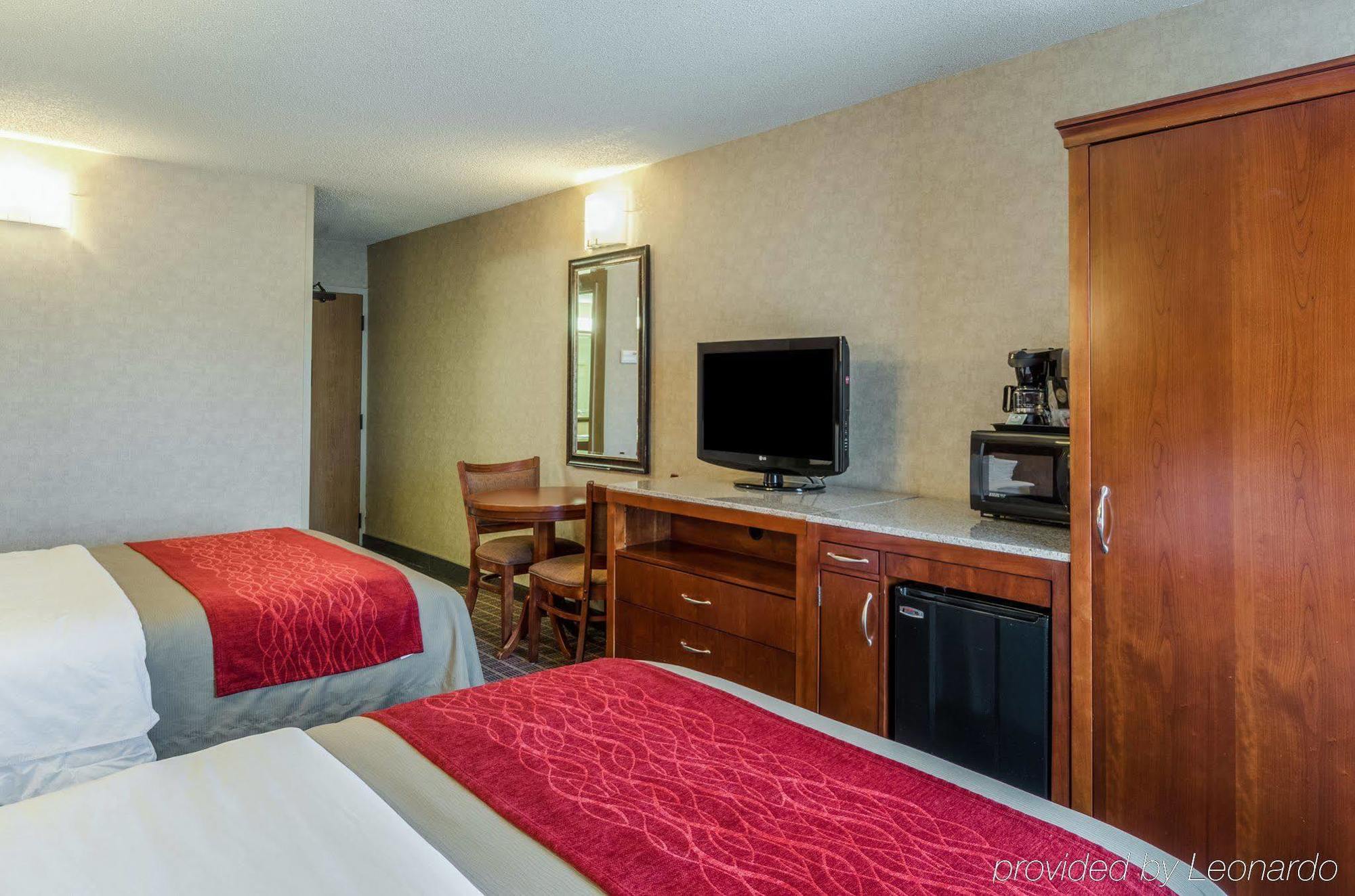 Comfort Inn & Suites Вэст спрингфильд Экстерьер фото